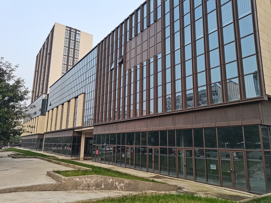 順慶區(qū)智達(dá)路1至11層商業(yè)/酒店房地產(chǎn)拍賣(mài)公告